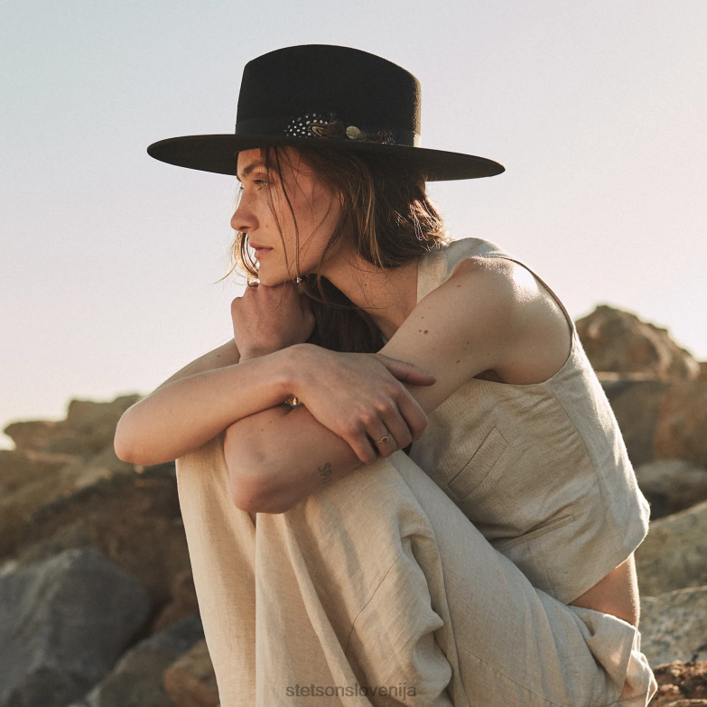 Stetson uniseks klobuk s širokim ravnim robom midtown Z6H88116 Črna pokrivala